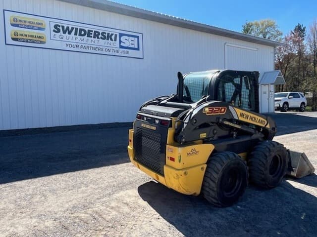 Image of New Holland L320 equipment image 2