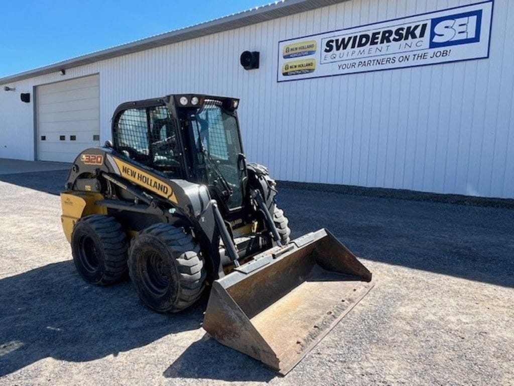 2022 New Holland L320 Equipment Image0