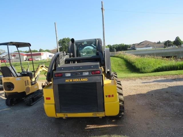 Image of New Holland L328 equipment image 4