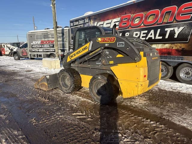 Image of New Holland L328 equipment image 2