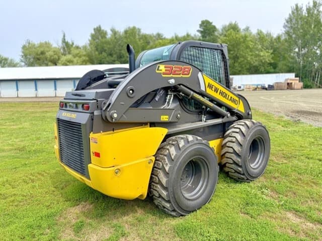 Image of New Holland L328 equipment image 4