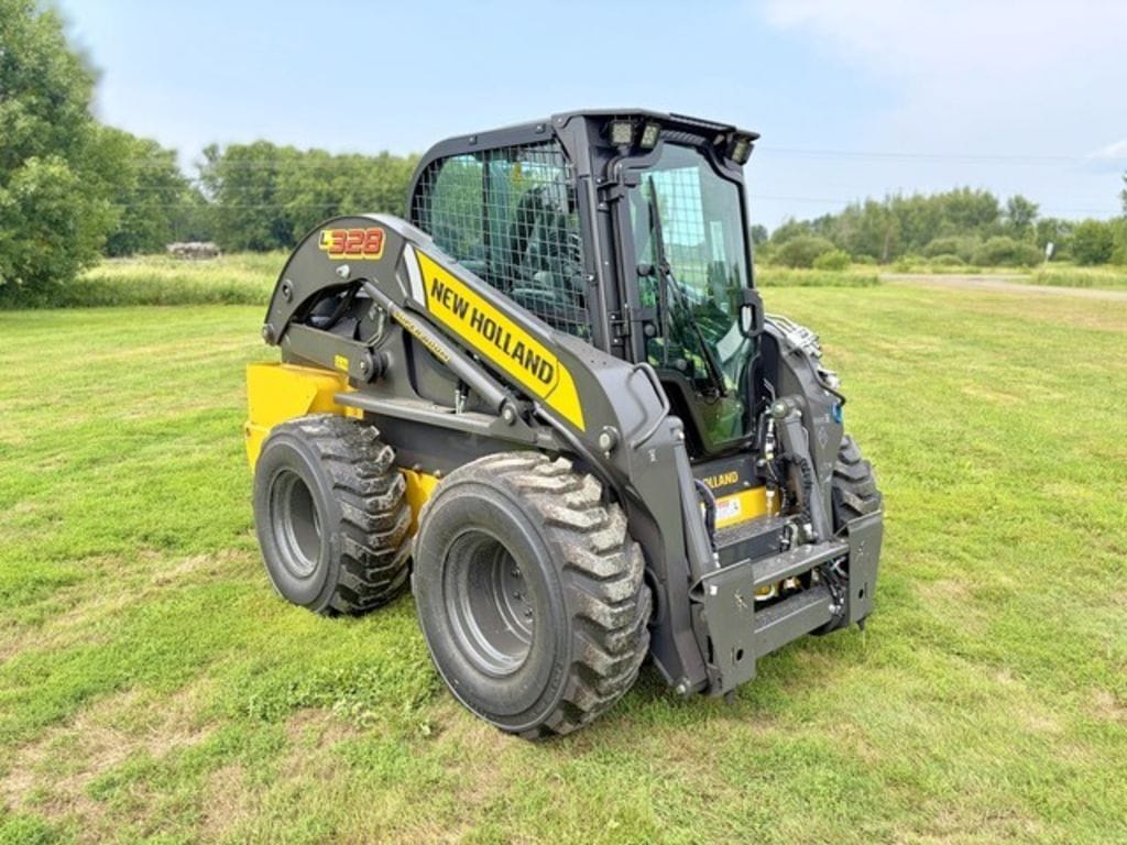 2026 New Holland L328 Equipment Image0