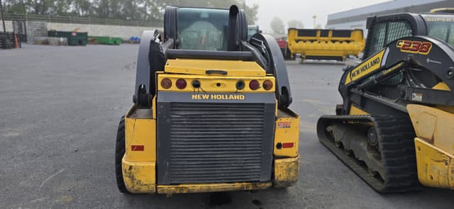 Image of New Holland L334 equipment image 1