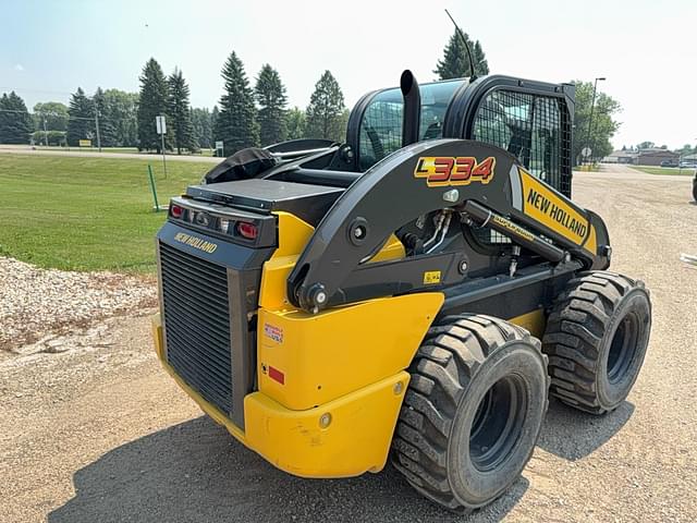 Image of New Holland L334 equipment image 4