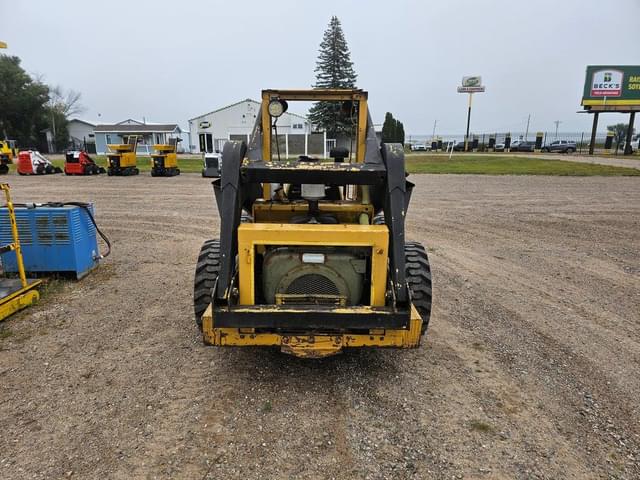Image of New Holland L35 equipment image 3