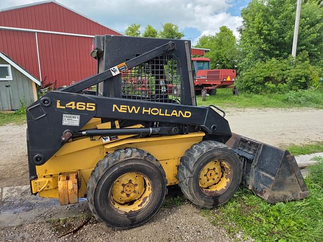 Image of New Holland L465 equipment image 1