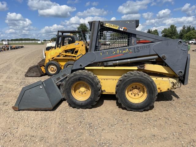 Image of New Holland LS180 equipment image 1