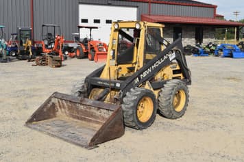 Main image New Holland L555