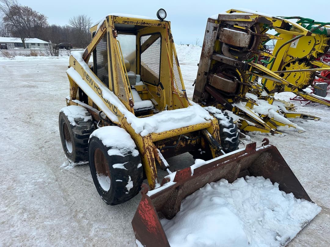 Image of New Holland L778 Primary image