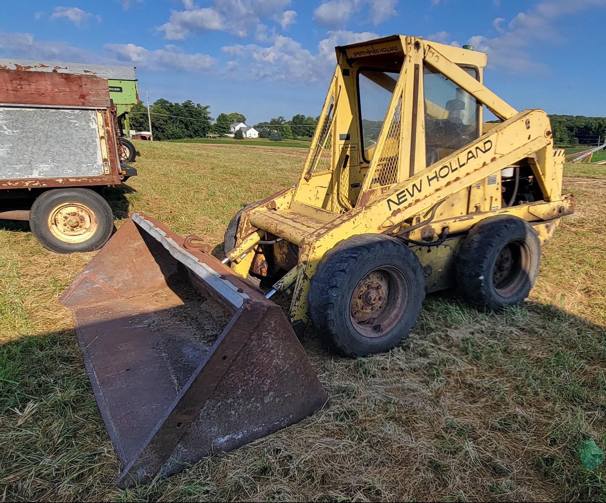 New Holland L779 Equipment Image0