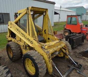 Main image New Holland L779
