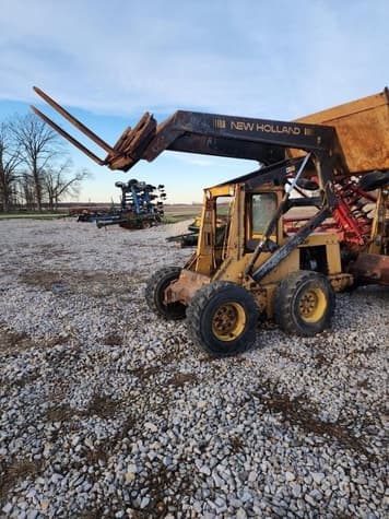 Main image New Holland L783