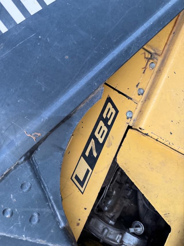 Image of New Holland L783 equipment image 4