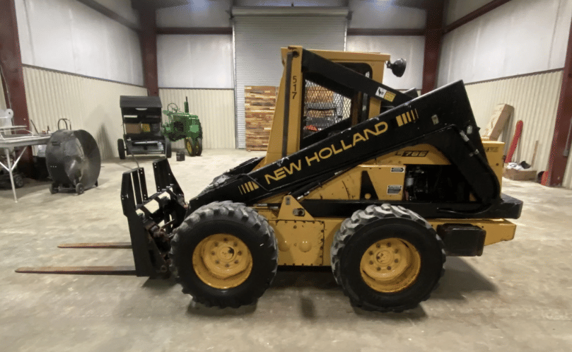 Main image New Holland L785