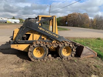 Main image New Holland L785