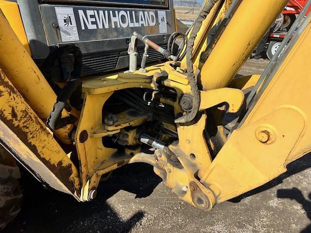 Image of New Holland LB75 equipment image 4