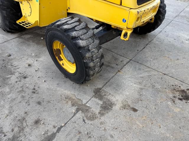 Image of New Holland LB75 equipment image 4