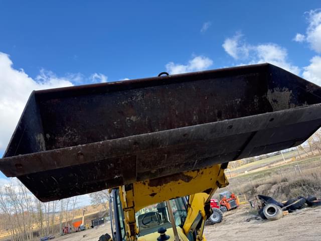 Image of New Holland LB75 equipment image 2