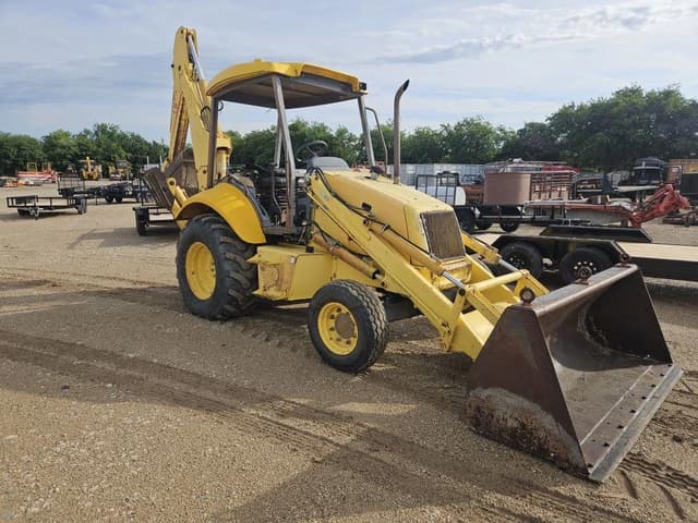 Image of New Holland LB75 equipment image 3