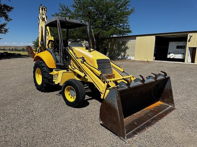 Image of New Holland LB75B equipment image 2