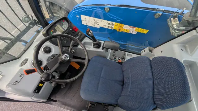 Image of New Holland LM6.32 equipment image 4