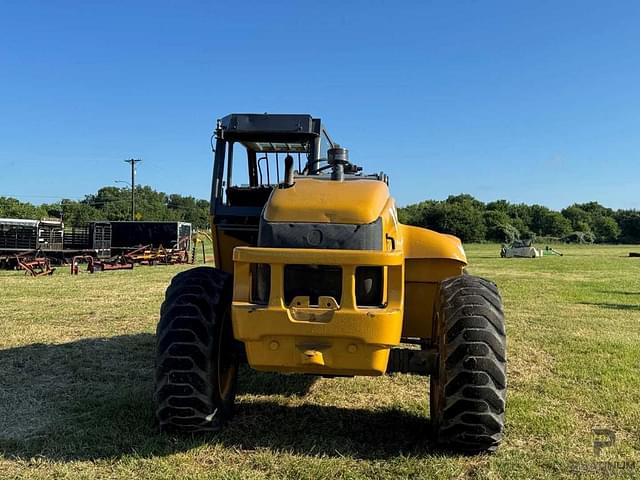 Image of New Holland LM640 equipment image 2