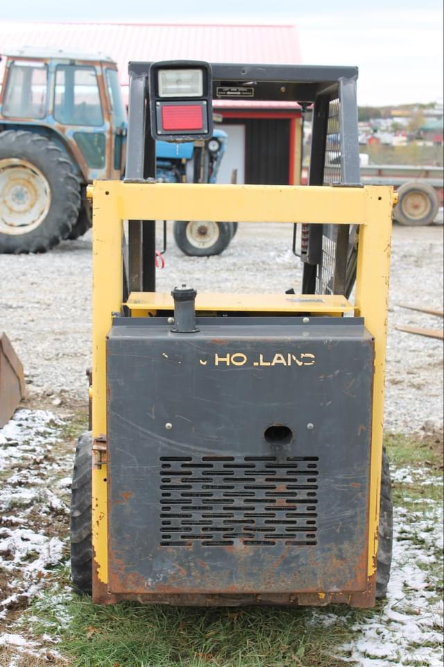 Image of New Holland LS125 equipment image 3