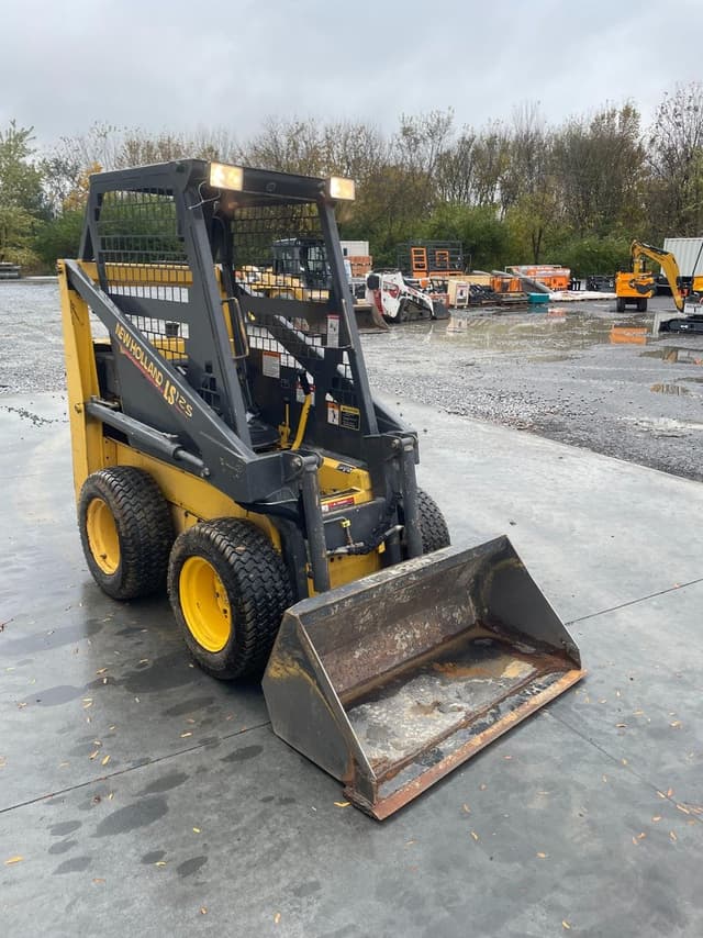 Image of New Holland LS125 equipment image 1