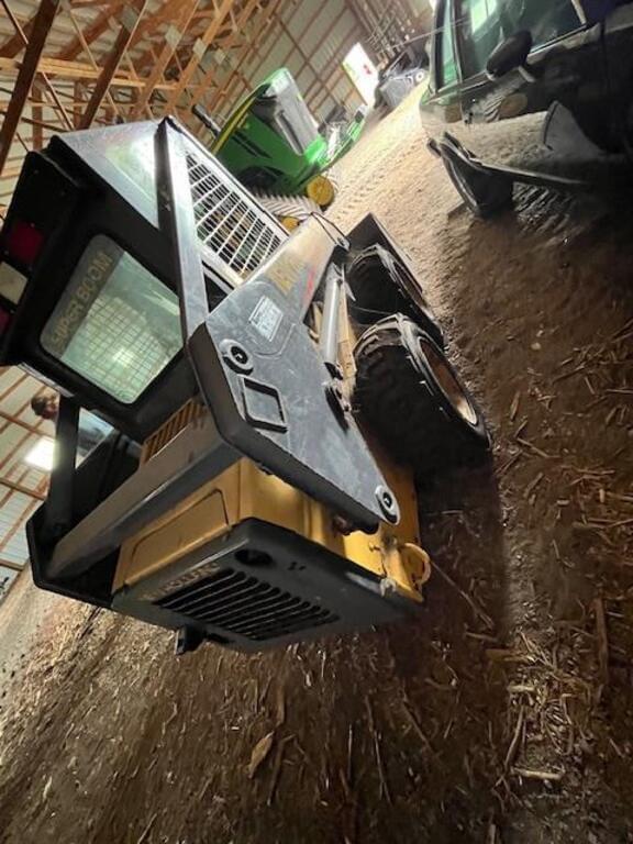 Image of New Holland LS140 equipment image 2