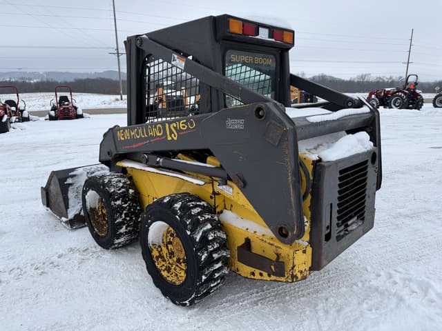 Image of New Holland LS160 equipment image 4