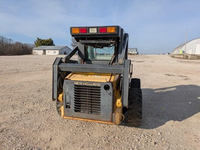 Image of New Holland LS170 equipment image 3