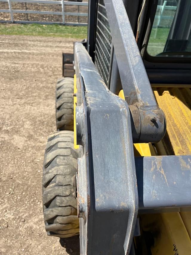 Thumbnail image New Holland LS170 19