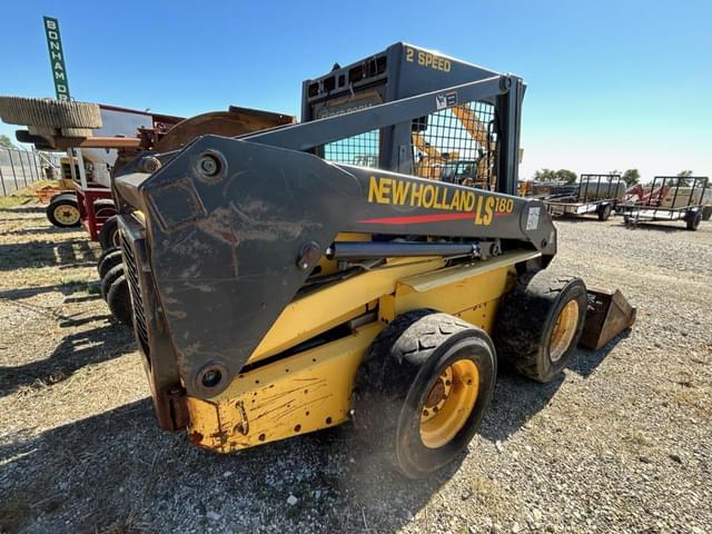 Image of New Holland LS180 equipment image 2