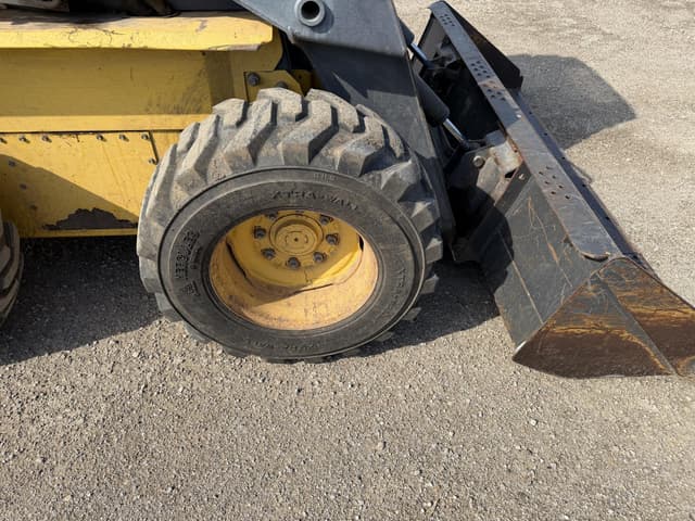 Image of New Holland LS180 equipment image 2