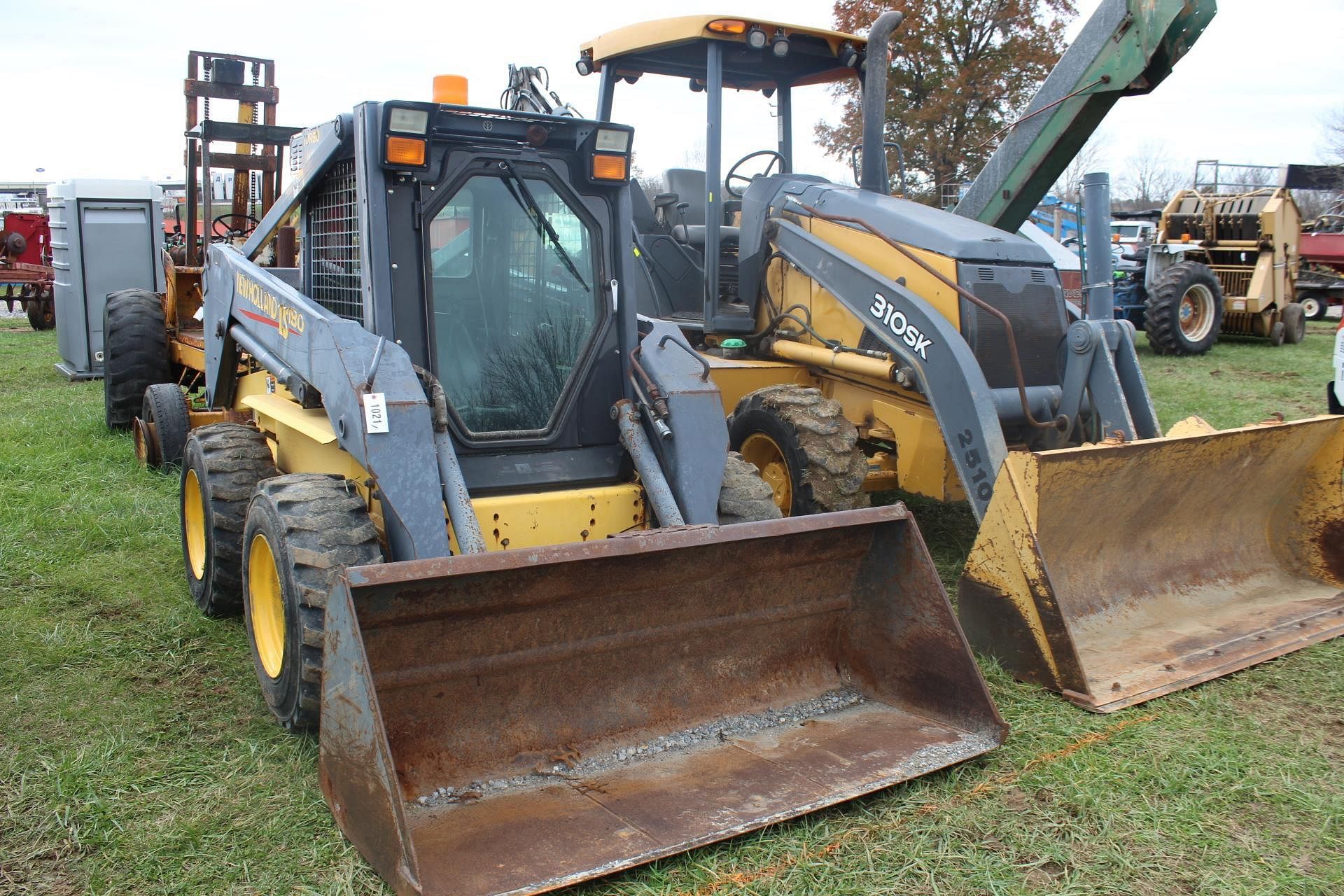 New Holland LS180 Lot No. 1021 Construction For Sale With --- Hrs ...