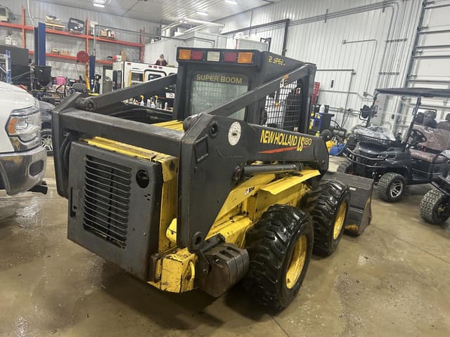 Image of New Holland LS180 equipment image 3