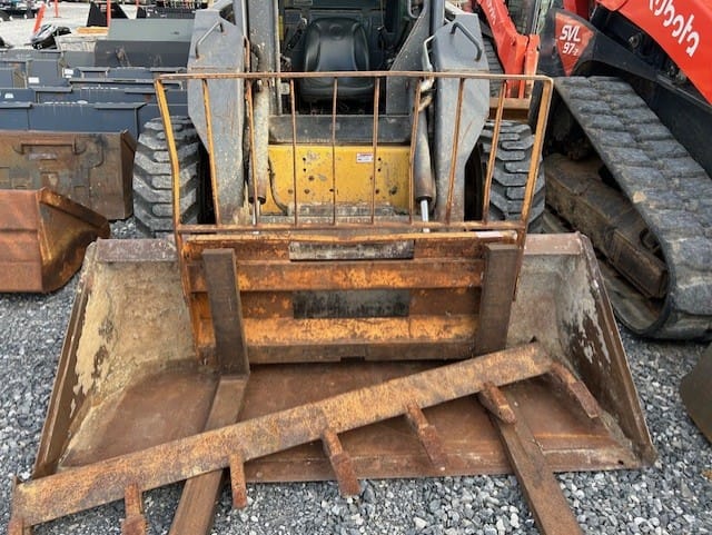 New Holland LS180 Equipment Image0