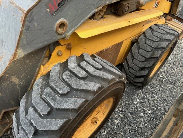 Image of New Holland LS180 equipment image 4