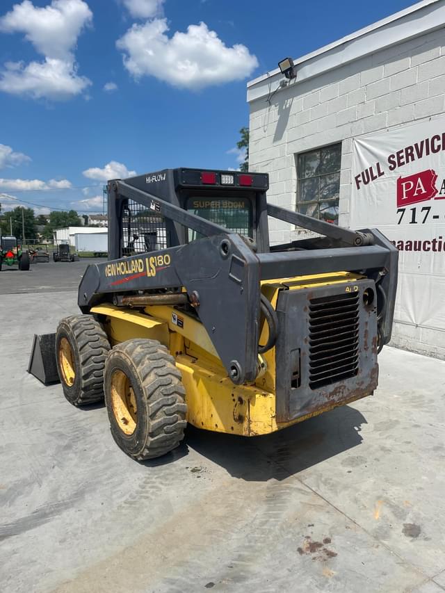 Image of New Holland LS180 equipment image 3