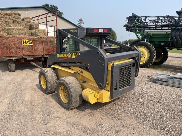 Image of New Holland LS180 equipment image 3