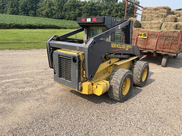 Image of New Holland LS180 equipment image 2