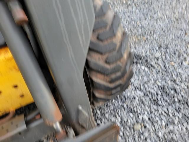 Image of New Holland LS180 equipment image 2