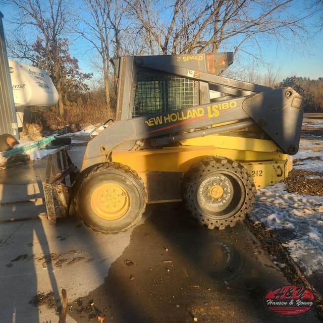 Image of New Holland LS180 equipment image 1