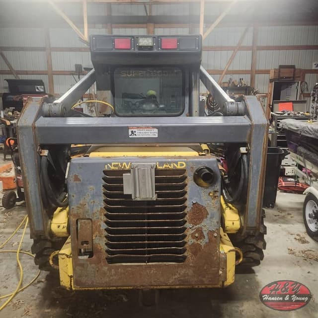 Image of New Holland LS180 equipment image 3