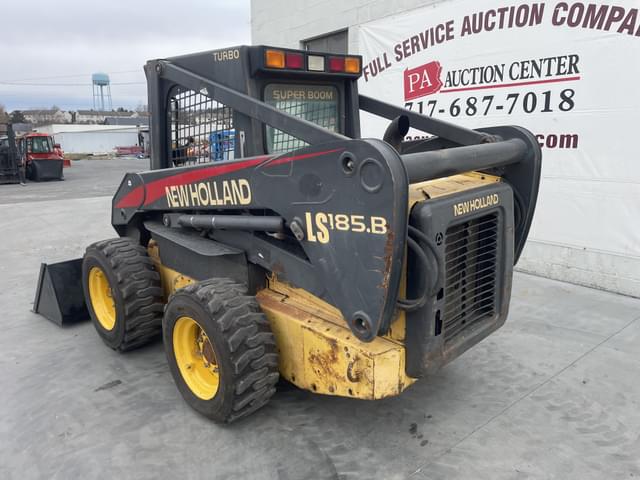 Image of New Holland LS185B equipment image 3