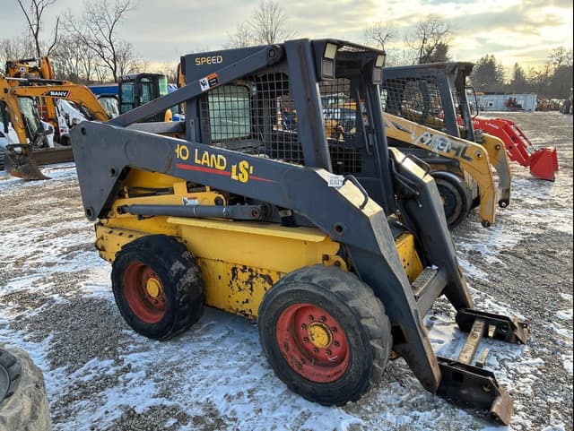 Image of New Holland LS190 equipment image 4