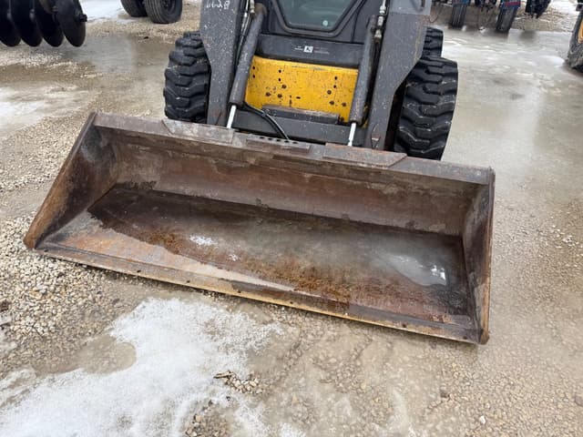 Image of New Holland LS190.B equipment image 2