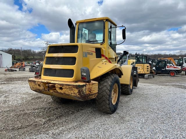 Image of New Holland LW110.B equipment image 3