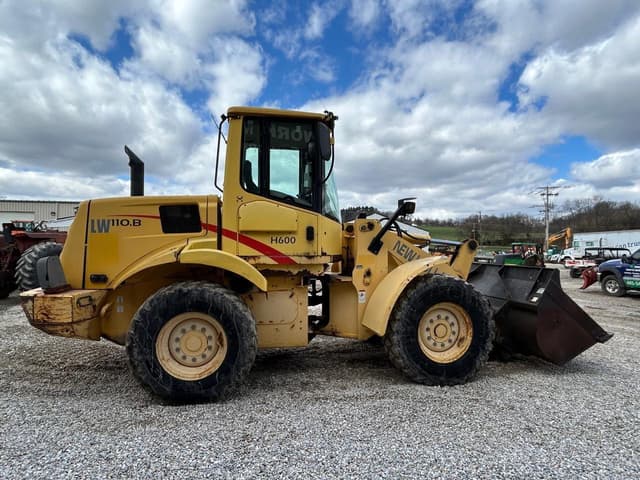 Image of New Holland LW110.B equipment image 4