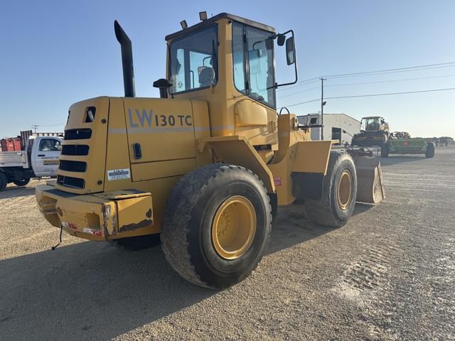 Image of New Holland LW130 equipment image 4